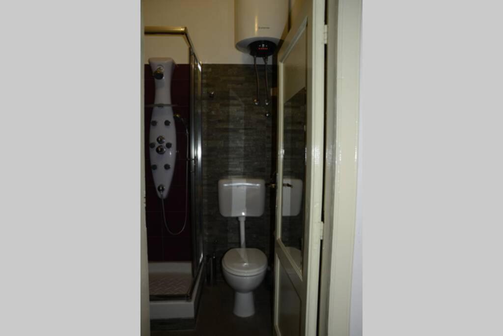 "Little Sicilian Home"-Room With A Private Bathroom & Kitchen -Fridge - And Shared A Beautiful Terrace On Hostel Taormina Center Exterior foto